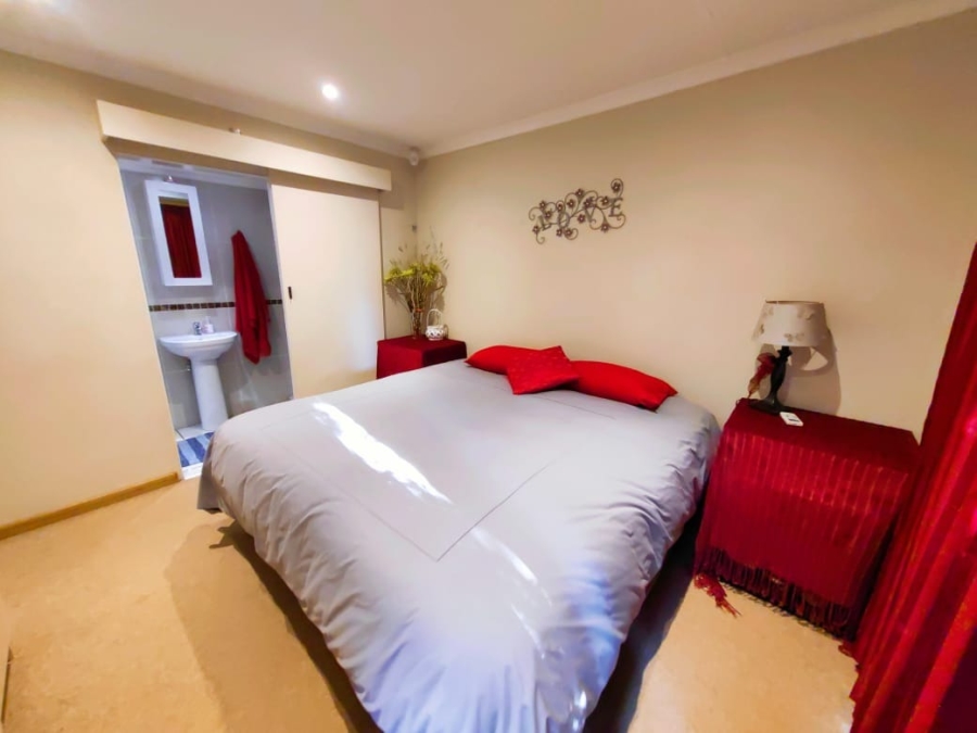 4 Bedroom Property for Sale in Heilige Akker North West